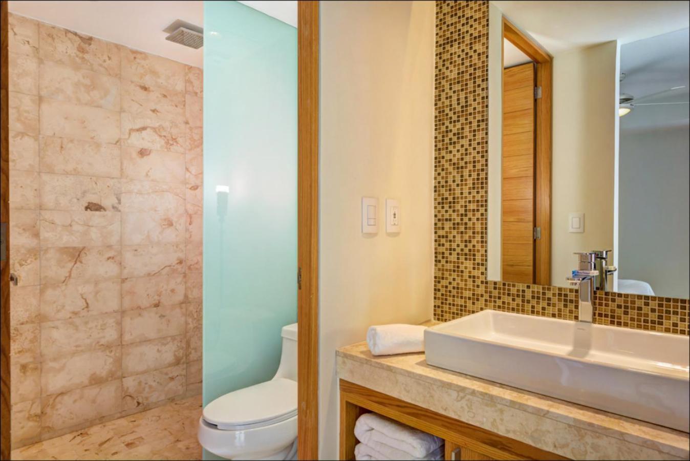 Anah Suites By Las Flores Vacation Rentals Playa del Carmen Rom bilde